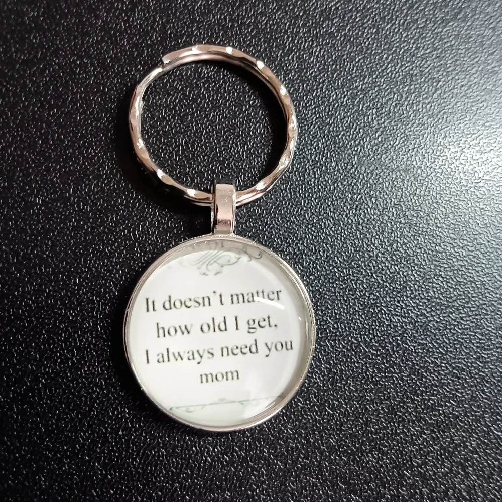 Mom Keyring (New) - Picture 1 of 3